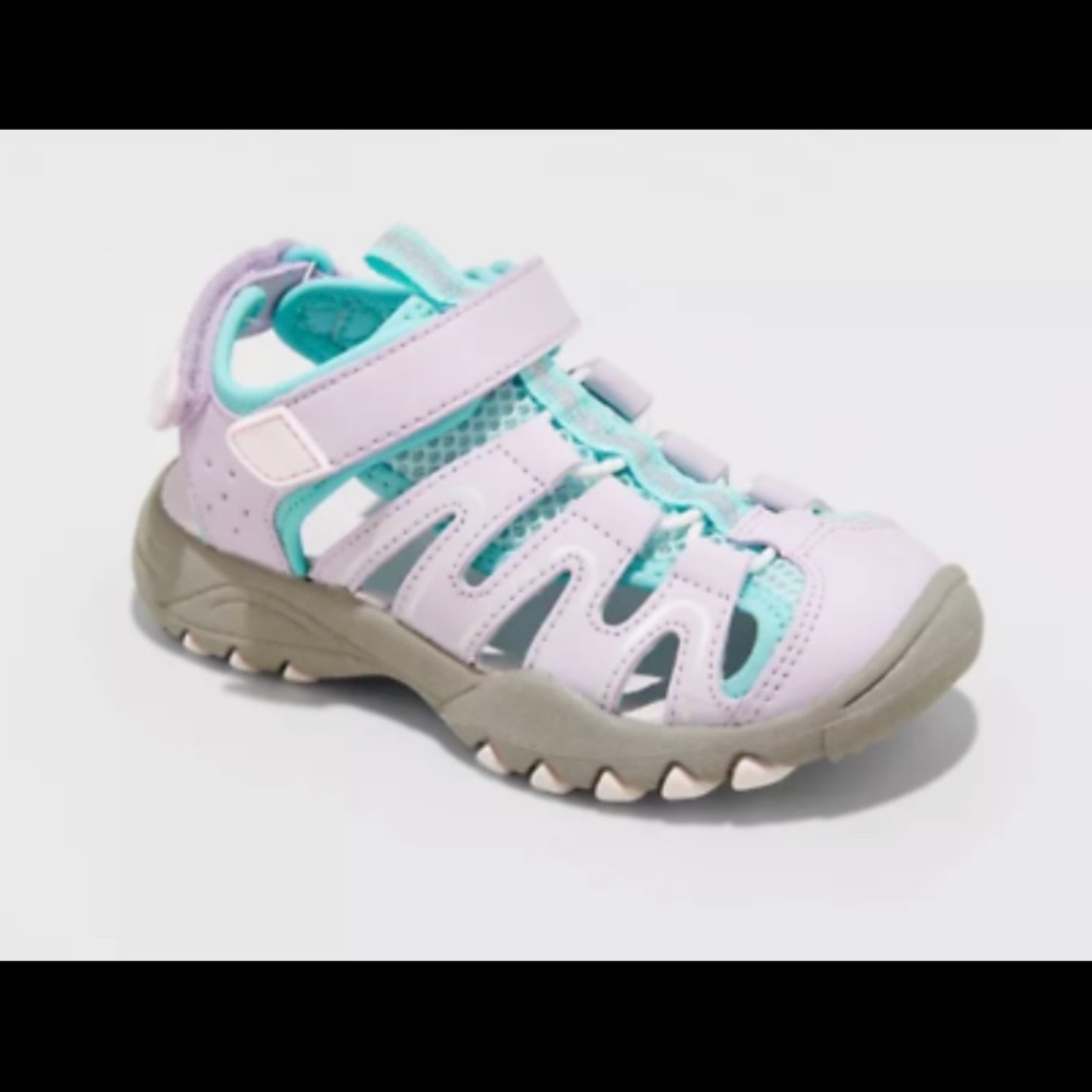 TODDLER AFTON HIKING SANDALS (kids size 7)!!